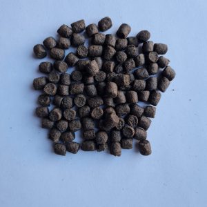 Lašišų upėtakių pašaras ekstruduotas mėsos spalvai išgauti LF 44/24 Ex AX  (55ppm) (25kg)